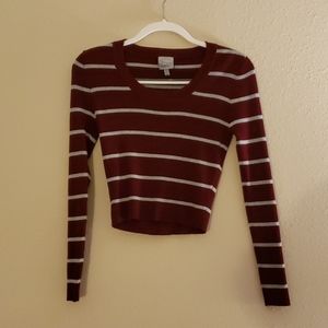 Long sleeve cropped shirt